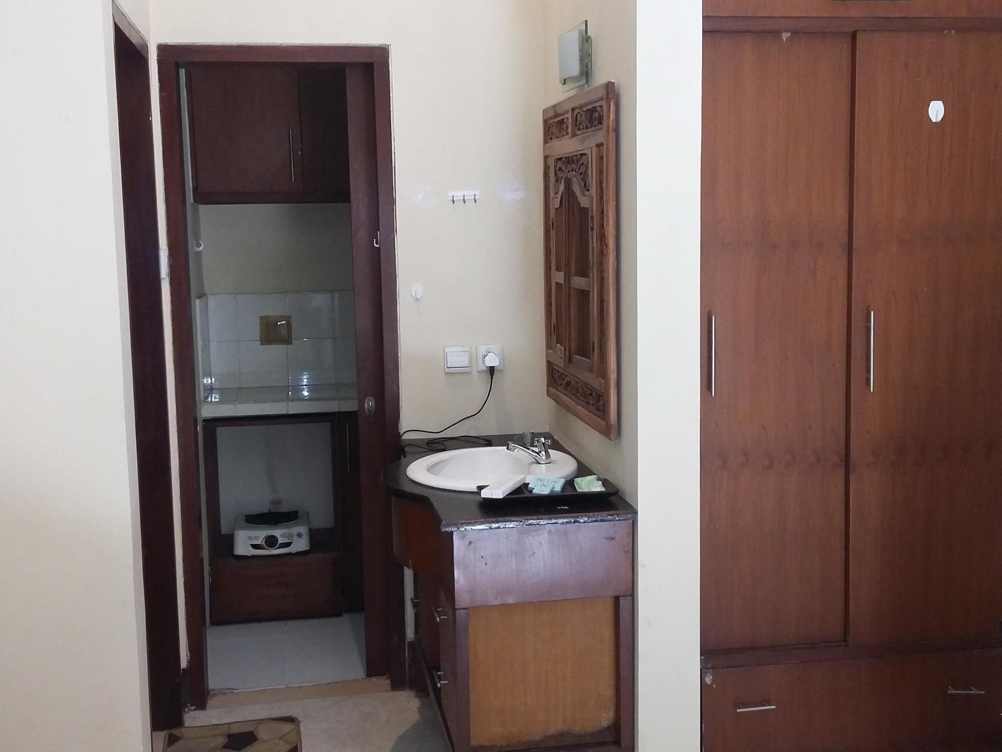Hotel Patliputra Nirvana Patna Kültér fotó