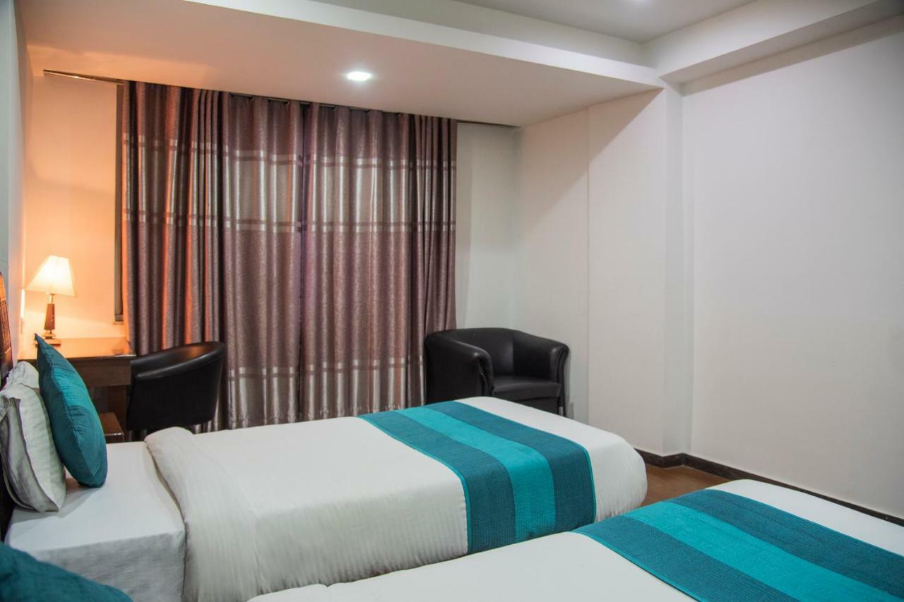 Hotel Patliputra Nirvana Patna Kültér fotó